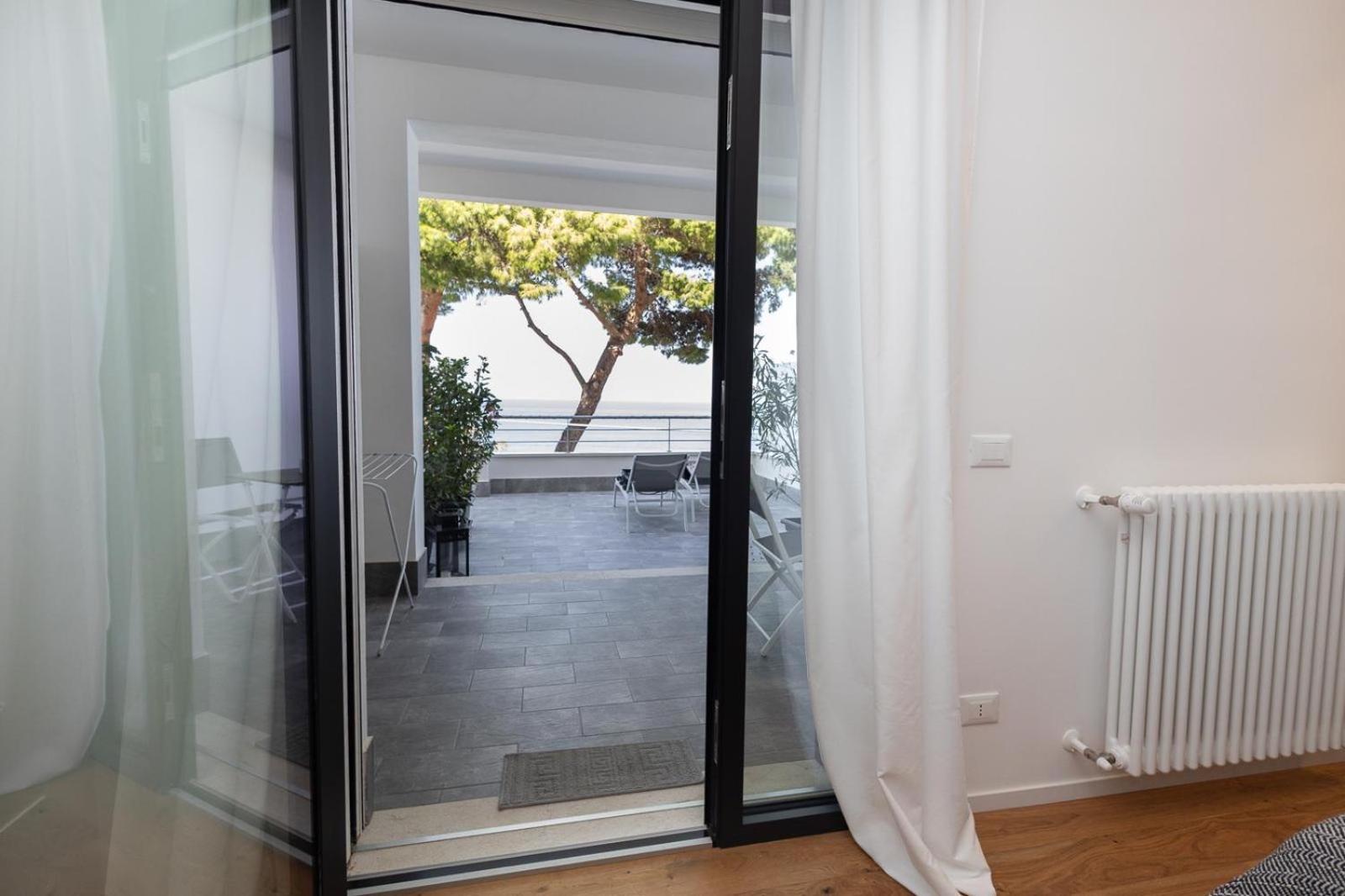 Mondello Addaura Addisio Suite Палермо Екстериор снимка